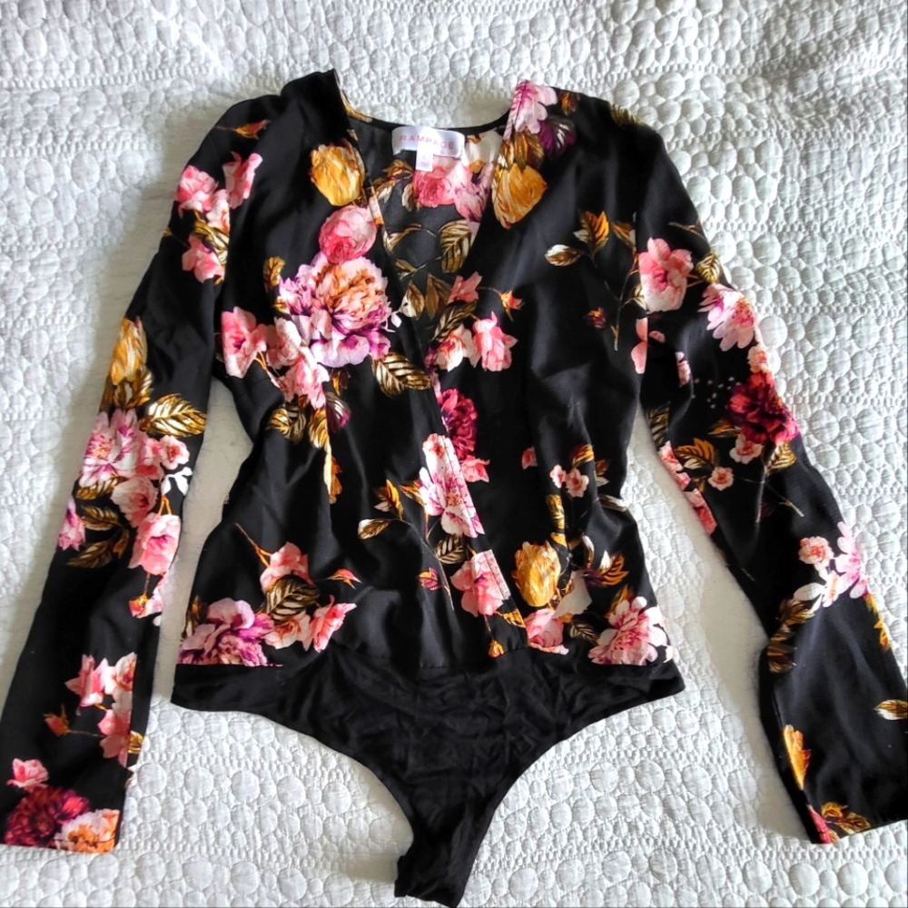 Long sleeve V neck body suit